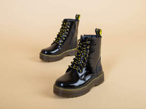 Ботинки на девочку кожа наплак черные демисезонные Ботинки на девочку кожа наплак черные демисезонные